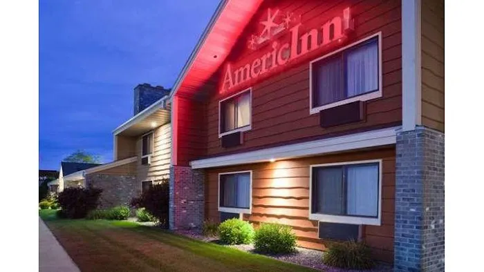 AmericInn by Wyndham Plover Stevens Point 4