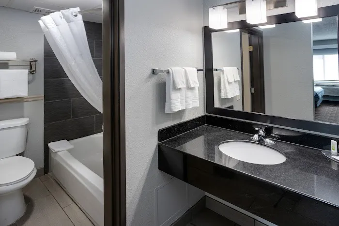 AmericInn by Wyndham Plover Stevens Point 4