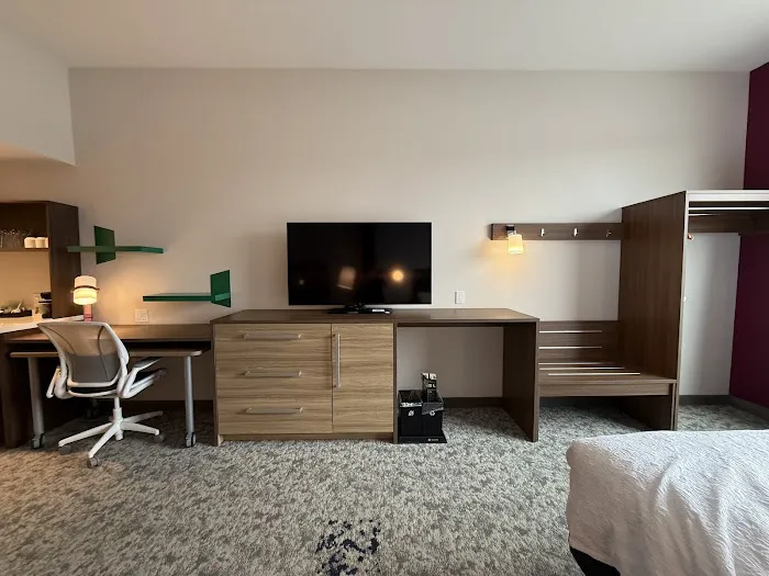 Home2 Suites by Hilton Stevens Point 4