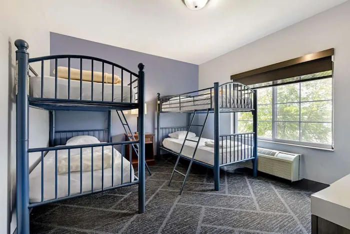 Best Western Plus Appleton Airport/Mall Hotel 4