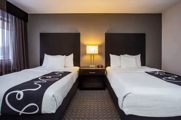 La Quinta Inn by Wyndham Oshkosh 4