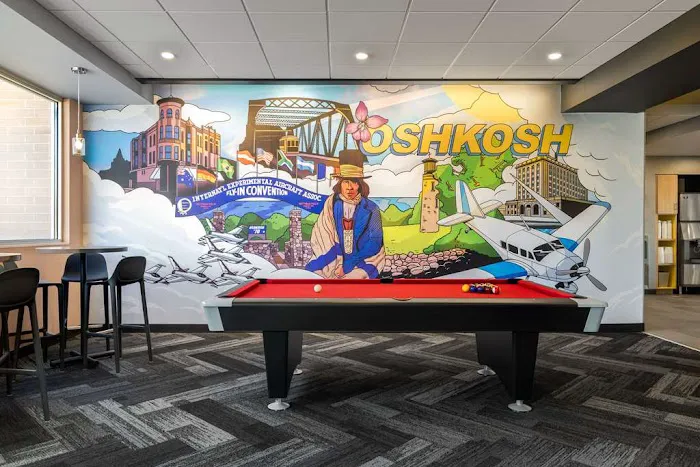 Tru by Hilton Oshkosh 4