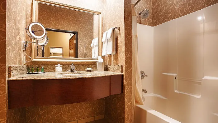 Best Western Premier Bridgewood Resort Hotel 4