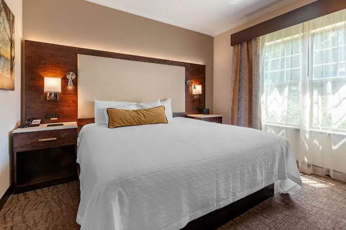 Best Western Premier Bridgewood Resort Hotel 4