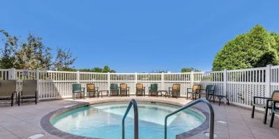 Best Western Premier Bridgewood Resort Hotel