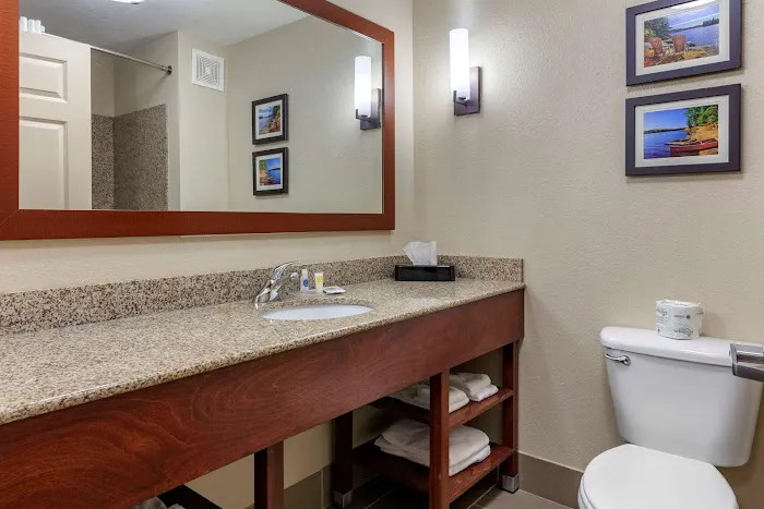 Comfort Suites 4