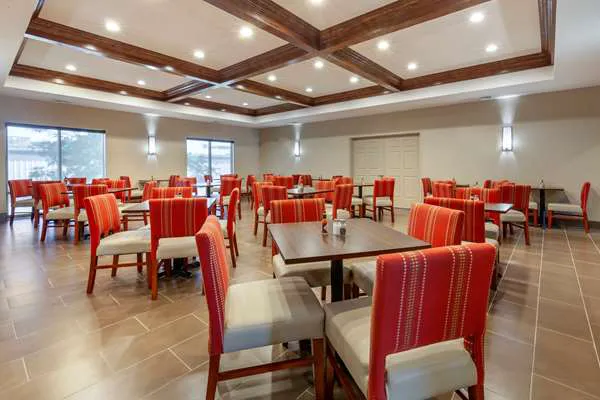 Comfort Suites 4