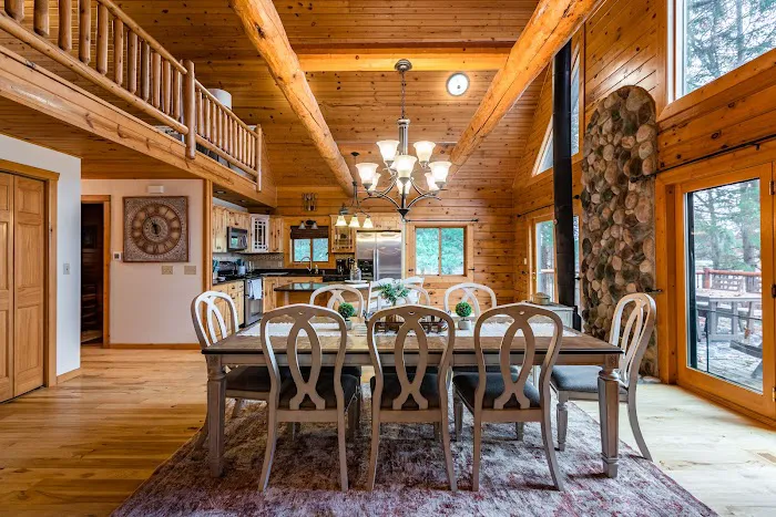 Friendship Cabin 4