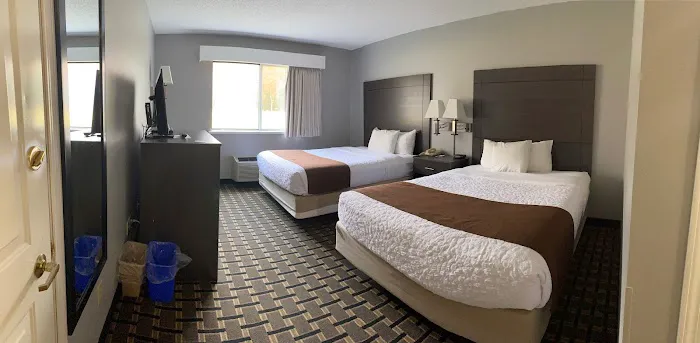 Adams Inn 4
