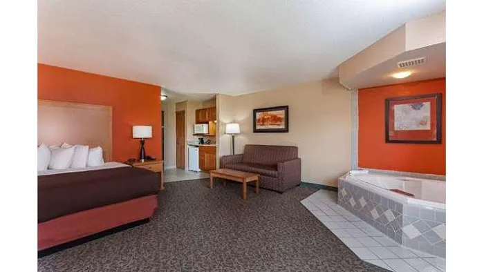 AmericInn by Wyndham Boscobel 4