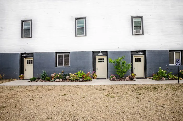 Tobacco Warehouse Inn 4