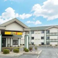 Super 8 by Wyndham Wisconsin Dells ico