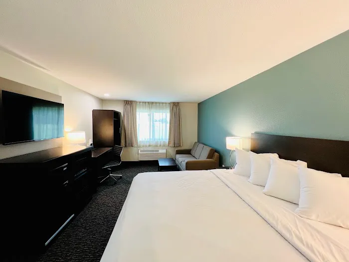 Sleep Inn & Suites 4
