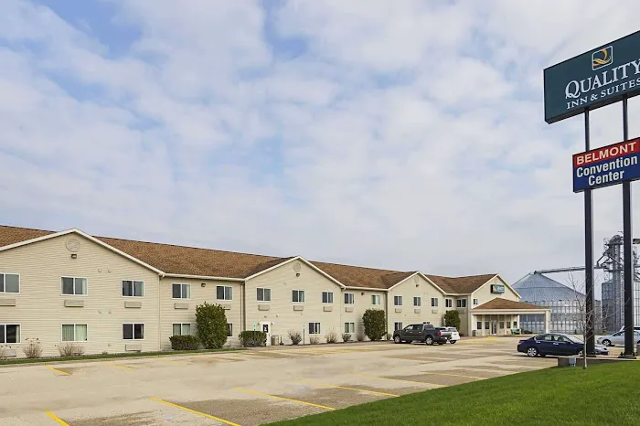 Quality Inn & Suites Belmont Route 151 4