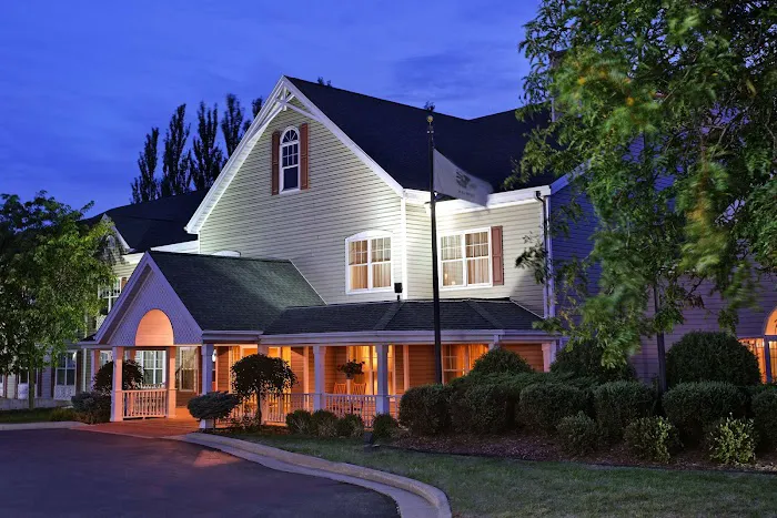 Country Inn & Suites by Radisson, Freeport, IL 4