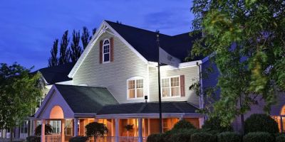 Country Inn & Suites by Radisson, Freeport, IL