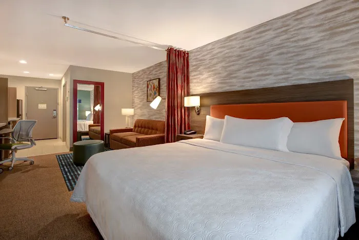 Home2 Suites by Hilton Loves Park Rockford 4