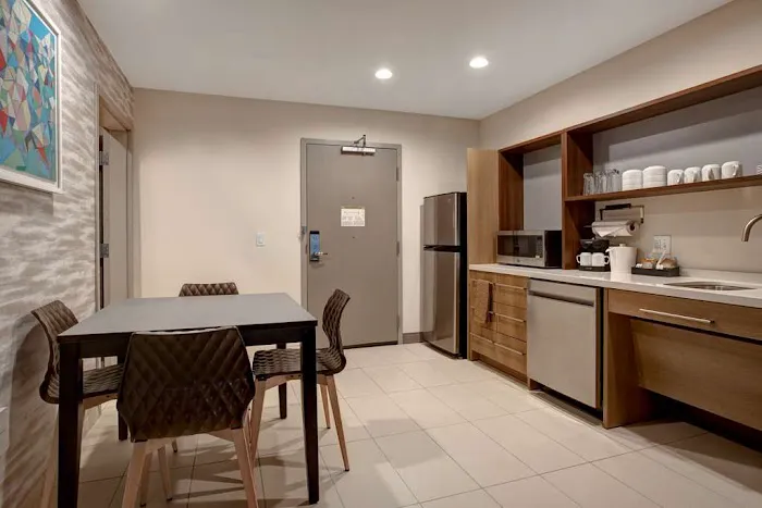 Home2 Suites by Hilton Loves Park Rockford 4