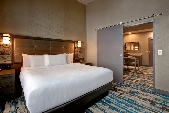 Embassy Suites by Hilton Rockford Riverfront 5