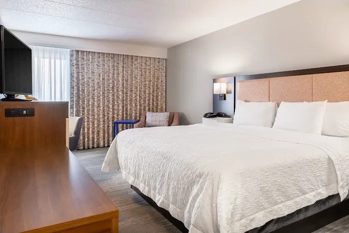 Hampton Inn by Hilton Rockford 4