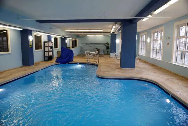 Baymont by Wyndham Rockford 4