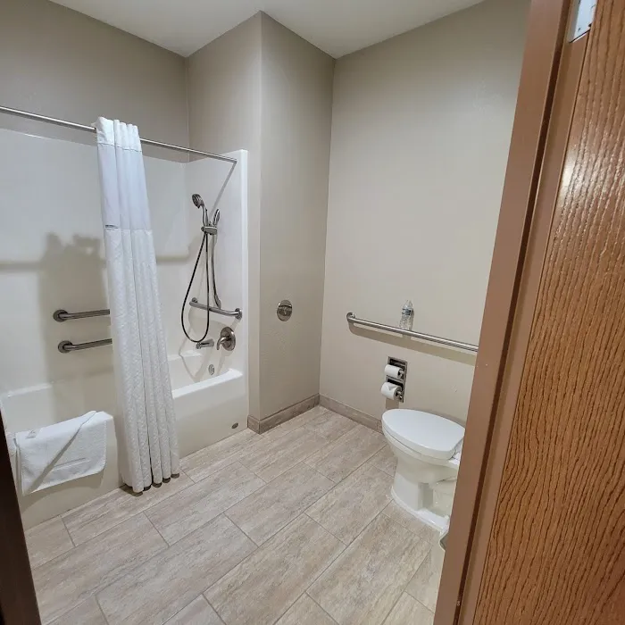 Baymont by Wyndham Rockford 4