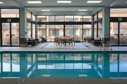 Courtyard Rockford 4