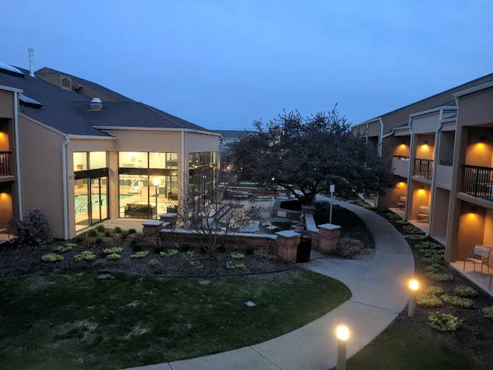 Courtyard Rockford 4