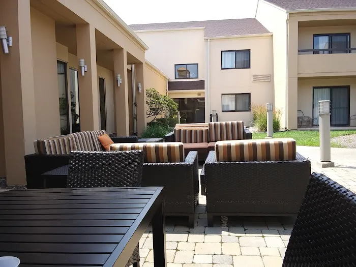 Courtyard Rockford 4
