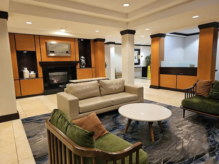 Fairfield Inn & Suites Rockford 4