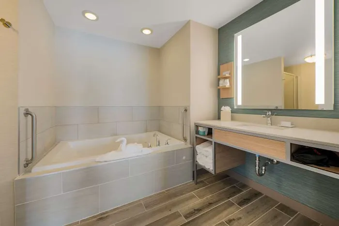 Hilton Garden Inn Rockford 4