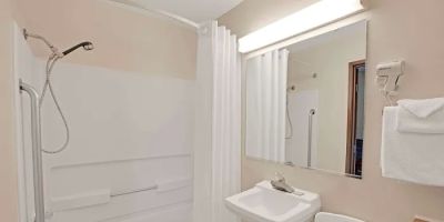 Super 8 by Wyndham Richmond