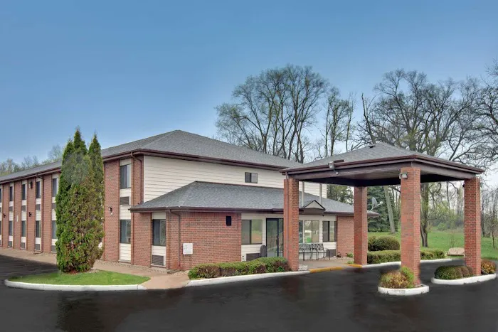 Super 8 by Wyndham Richmond 4