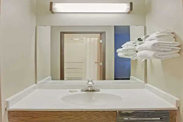 Baymont Inn & Suites by Wyndham Richmond 4