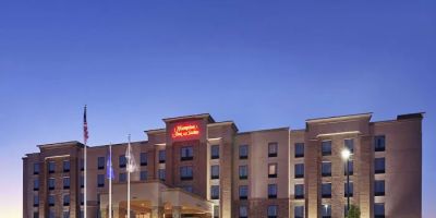 Hampton Inn & Suites Milwaukee/Franklin
