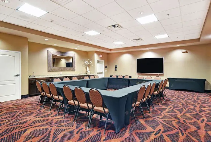 Hampton Inn & Suites Milwaukee/Franklin 4