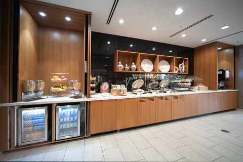 SpringHill Suites Kenosha 4