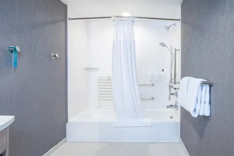 SpringHill Suites Kenosha 4