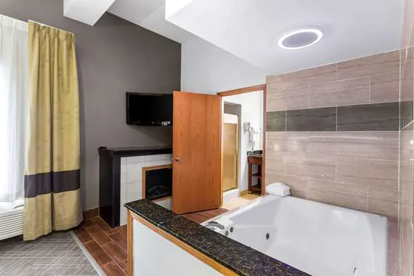 Comfort Inn & Suites Kenosha-Pleasant Prairie 4