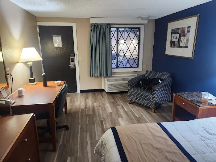 Value Inn Kenosha I-94/Exit 344 4