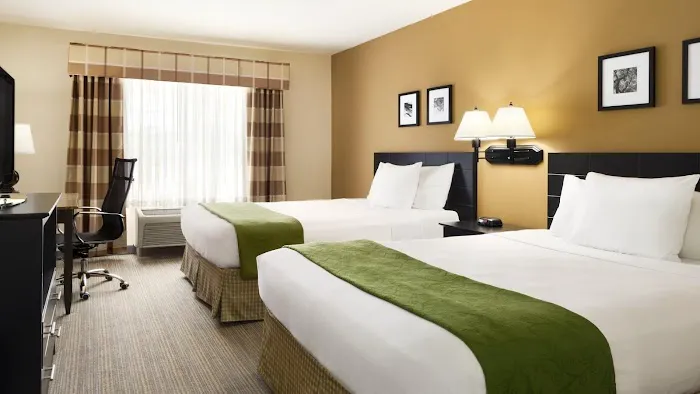 Country Inn & Suites by Radisson Kenosha - Pleasant Prairie 4
