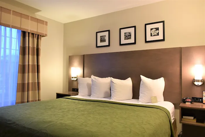 Country Inn & Suites by Radisson Kenosha - Pleasant Prairie 4