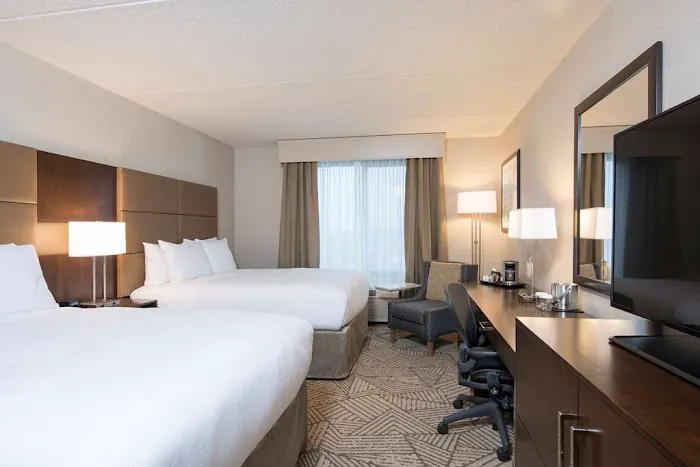 DoubleTree by Hilton Pleasant Prairie Kenosha 4