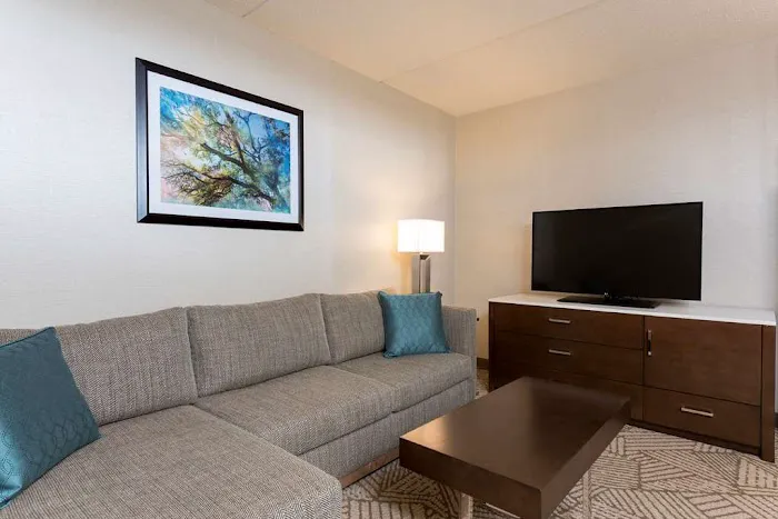 DoubleTree by Hilton Pleasant Prairie Kenosha 4
