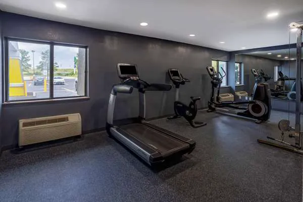Days Inn by Wyndham Pleasant Prairie Kenosha 4