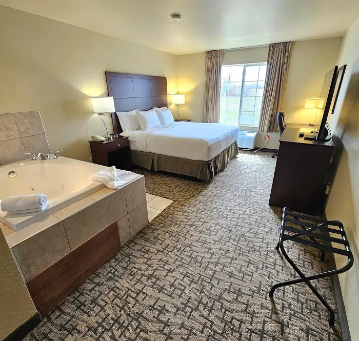Cobblestone Inn & Suites - Clintonville 4