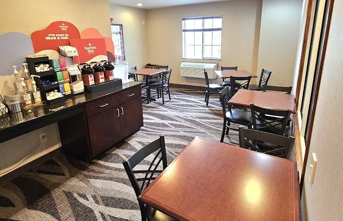 Cobblestone Inn & Suites - Clintonville 4