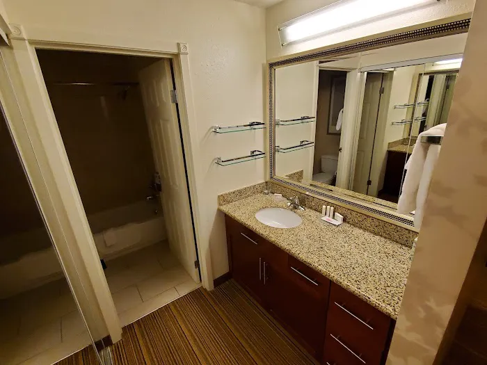 Residence Inn by Marriott Appleton 4