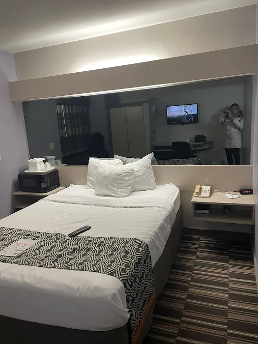 Microtel Inn & Suites by Wyndham Appleton 4