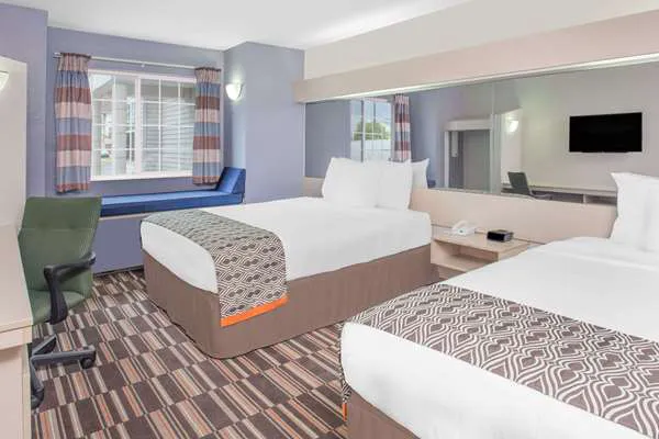 Microtel Inn & Suites by Wyndham Appleton 4